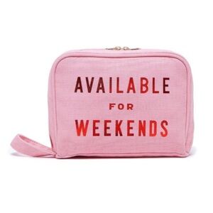 ❤️NWOT Ban.do Available for Weekends Toiletry Bag